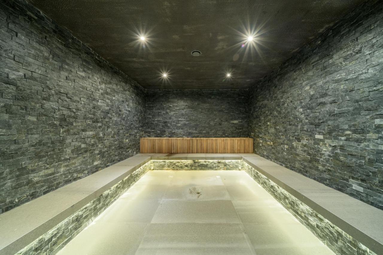 Ensana Aquahouse Hotel Saints Constantine and Helena ภายนอก รูปภาพ The spa at the hotel