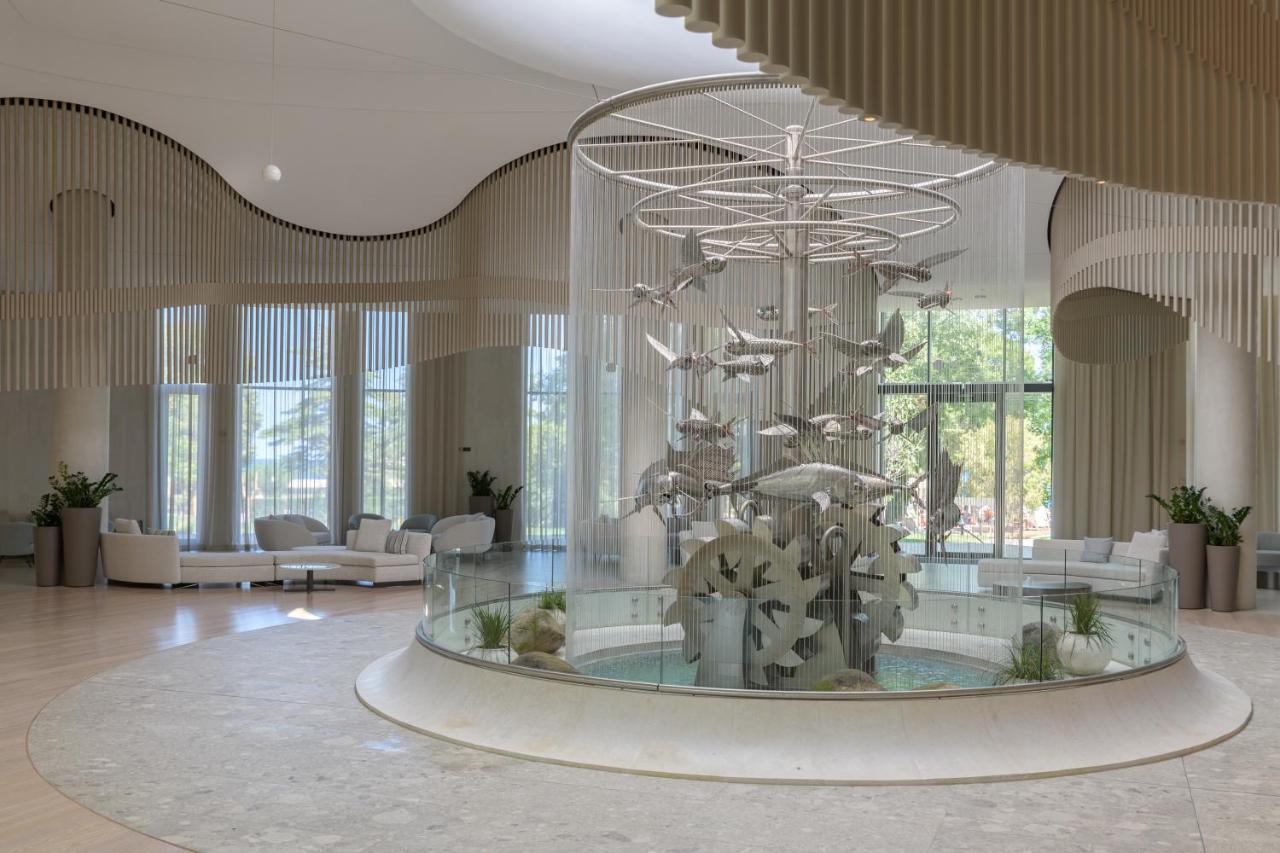 Ensana Aquahouse Hotel Saints Constantine and Helena ภายนอก รูปภาพ The lobby of the new building