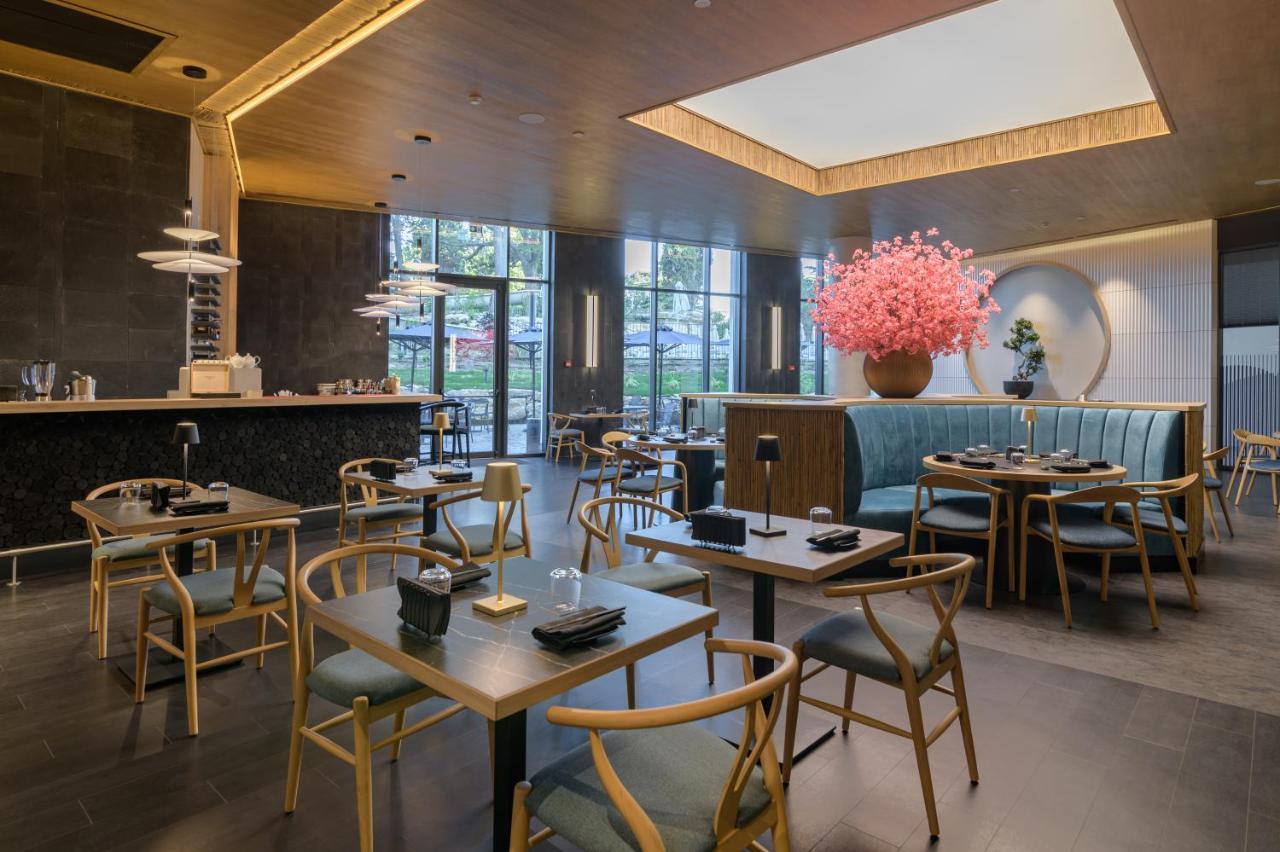 Ensana Aquahouse Hotel Saints Constantine and Helena ภายนอก รูปภาพ Interior of the restaurant